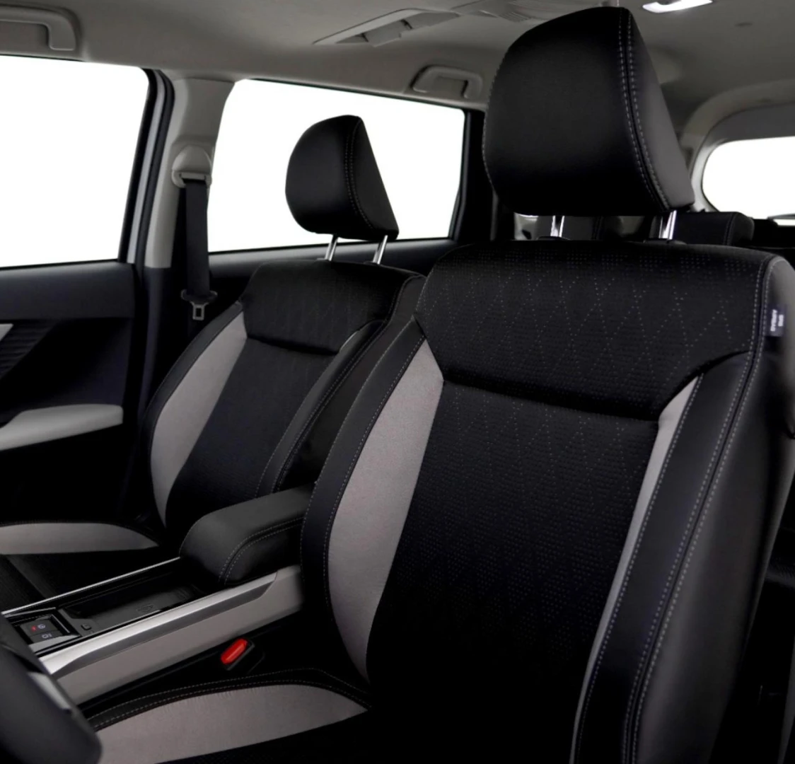 Toyota Veloz 2024 - 7 Seater Car thumbnail NaN